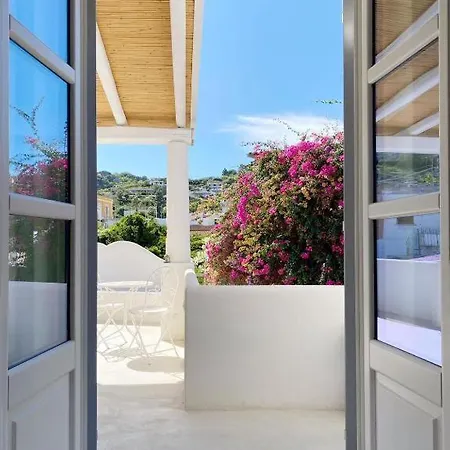 Agata Bed & Breakfast 3*